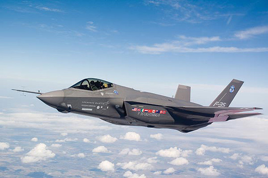 美國F-35戰(zhàn)斗機(jī)