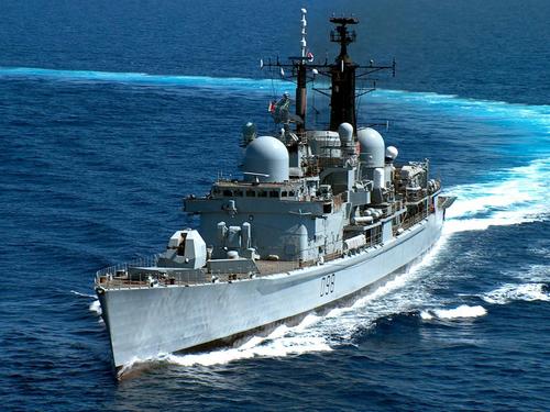 英國阿根廷軍艦在馬島水域?qū)χ?/></font></p>

<p align=