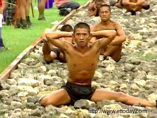 臺海軍驚爆蛙人涂糞訓(xùn)練 靠折磨練求生意志