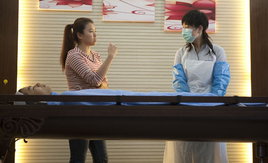 記者探訪90后入殮師職業(yè)生活
