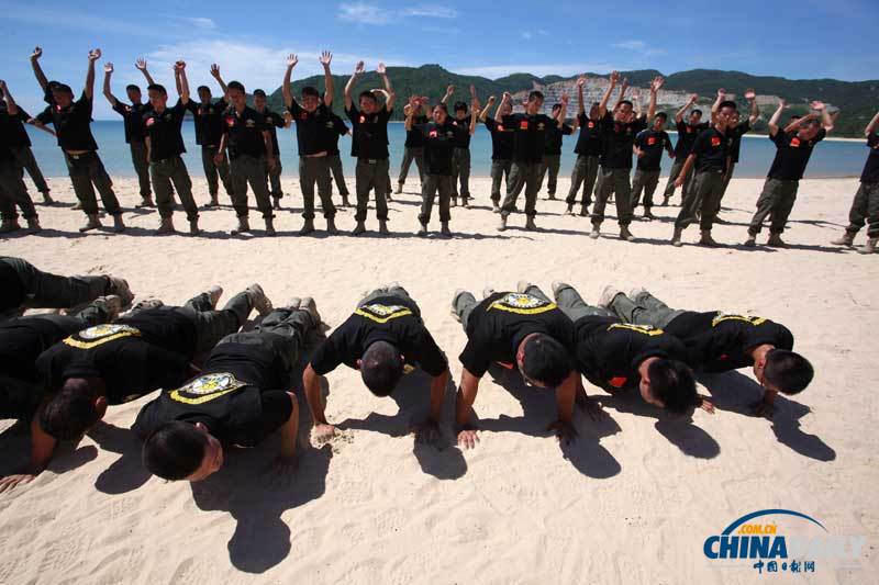 探秘美女保鏢魔鬼訓(xùn)練