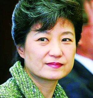 韓國總統(tǒng)女候選人代父親樸正熙向受害人道歉