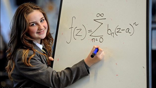 比愛因斯坦和霍金還聰明！英國12歲女孩智商為162