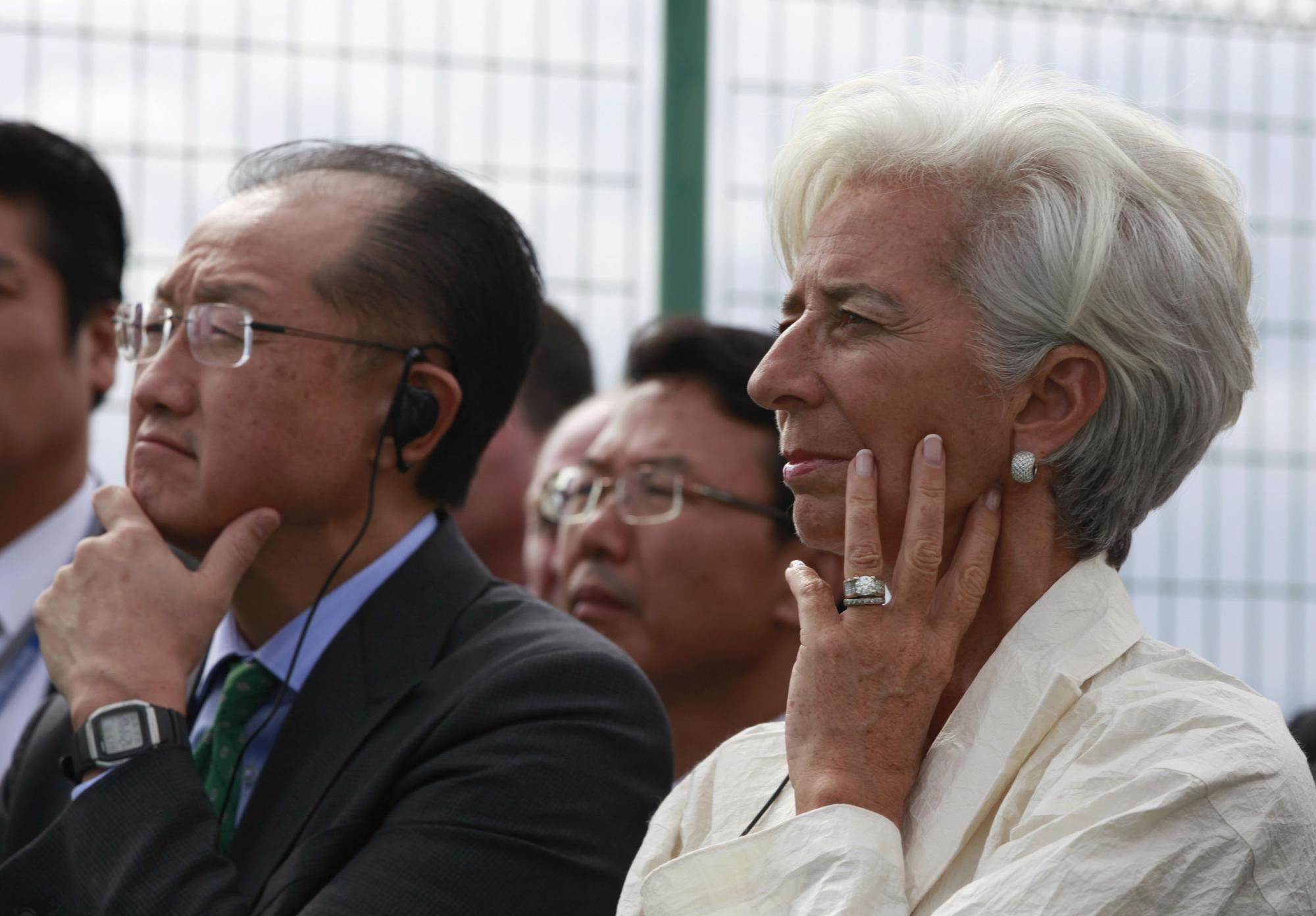 IMF和世行東京年會唱衰全球經(jīng)濟 中國財長央行行長缺席