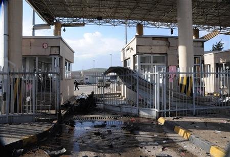 敘反對(duì)派宣稱奪取最大水電站 土敘邊境汽車爆炸13人死亡