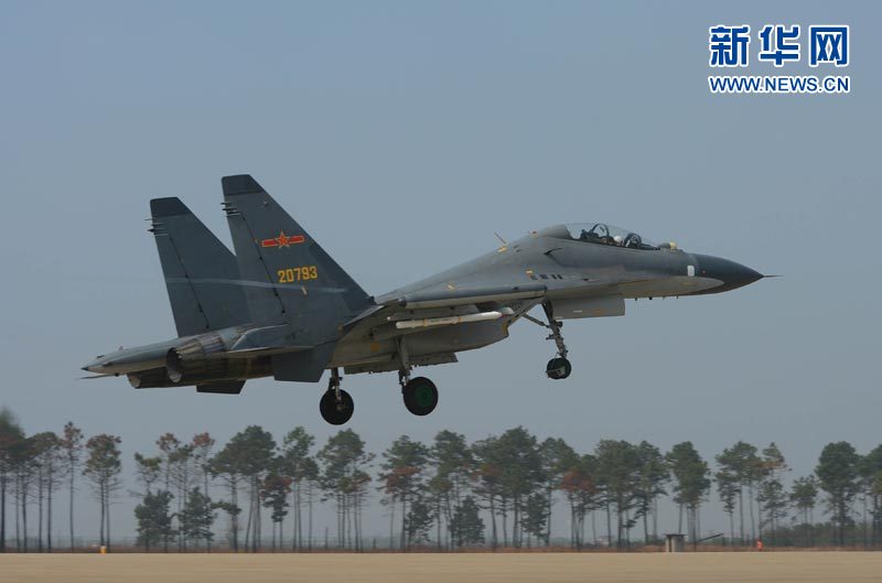直擊廣空蘇30戰(zhàn)機(jī)空空對(duì)抗訓(xùn)練