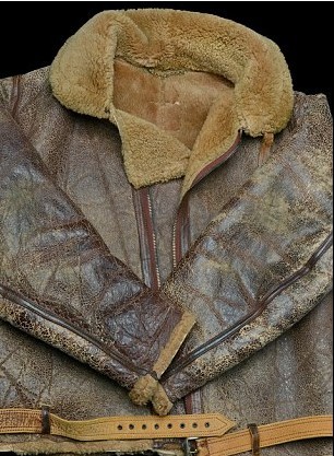 英二戰(zhàn)王牌飛行員變賣(mài)勛章籌醫(yī)療費(fèi) 老兵維權(quán)組織抨擊政府不作為