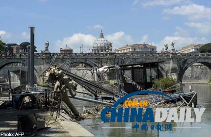 意大利臺(tái)伯河開(kāi)發(fā)旅游10年后污染嚴(yán)重 河面游輪無(wú)限期停運(yùn)