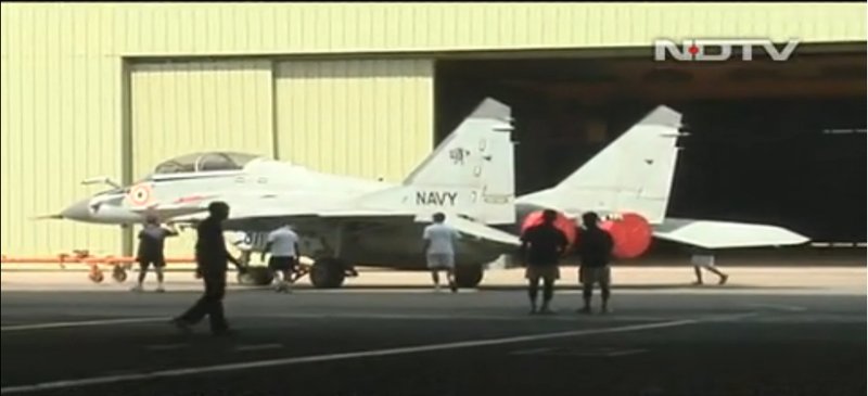 印度海軍米格-29KUB艦載戰(zhàn)機服役現(xiàn)場圖曝光