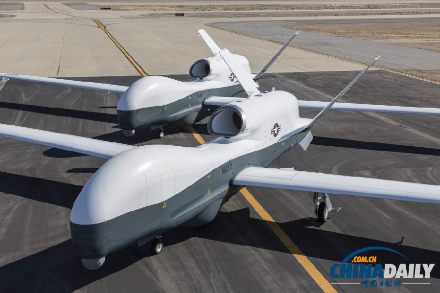 美國(guó)海軍型MQ-4C全球鷹無人偵察機(jī)成功首飛