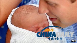 哈里王子稱他的責(zé)任是逗喬治小王子開心