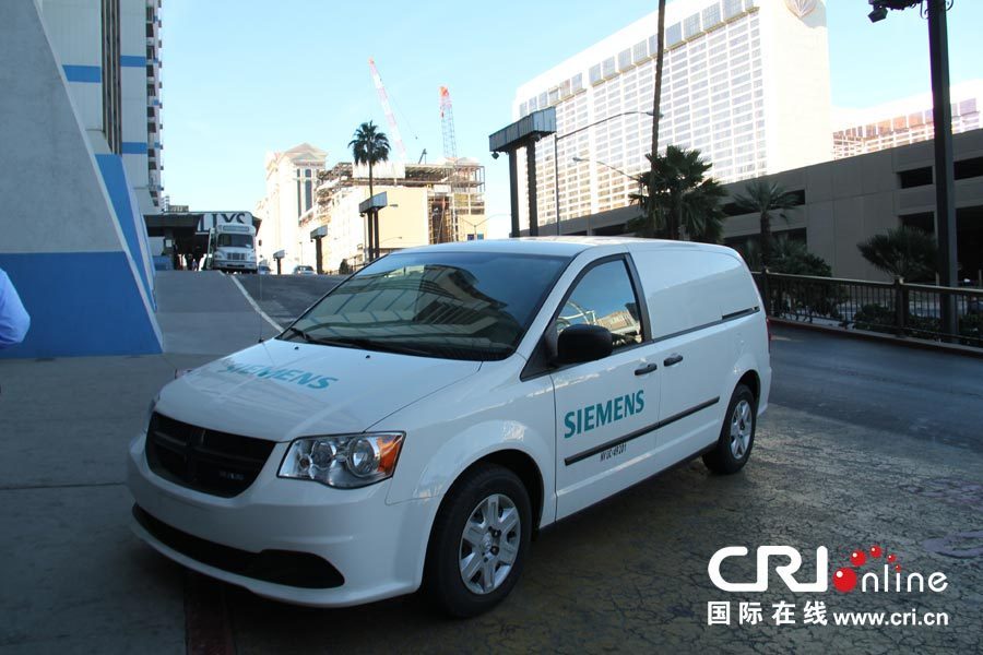 美國(guó)CES展 海信廣告現(xiàn)身拉斯維加斯擺渡小火車(chē)
