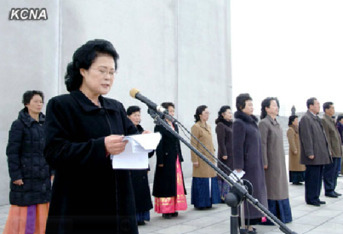 朝群眾團(tuán)體集會(huì)慶金正恩任勞動(dòng)黨第一書記一周年