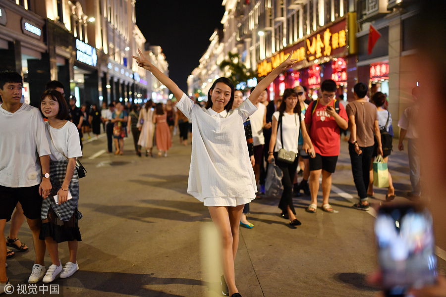 春節(jié)不知道去哪玩？國內(nèi)十大熱門城市走起！（組圖）
