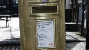 英國皇家郵政奧運(yùn)“金色郵筒”搞烏龍