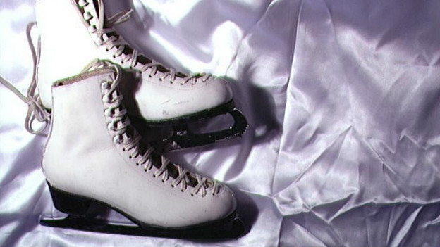 Get your skates on! 快點(diǎn)！