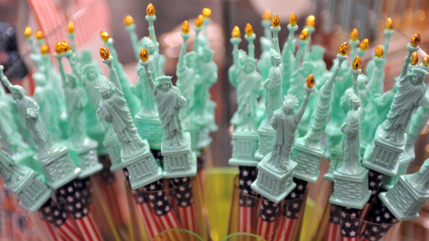 At liberty 自由，隨意