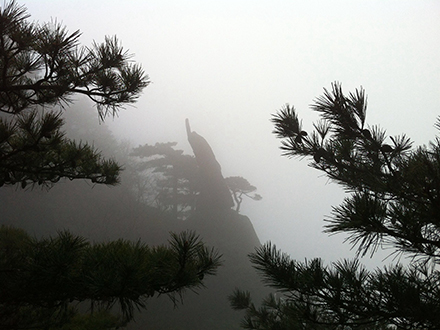 山風(fēng)雨霧怎么翻譯？