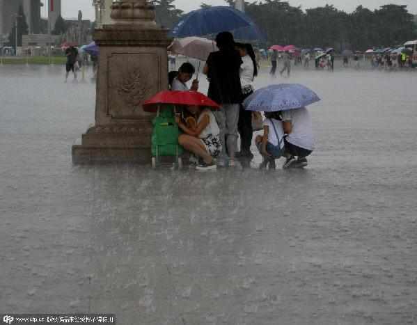 降雨不斷，多地現(xiàn)“看海”景觀