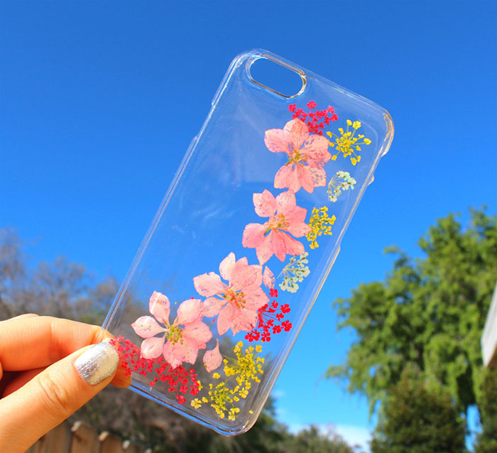 用鮮花做成的手機(jī)殼你見過嗎？（組圖）