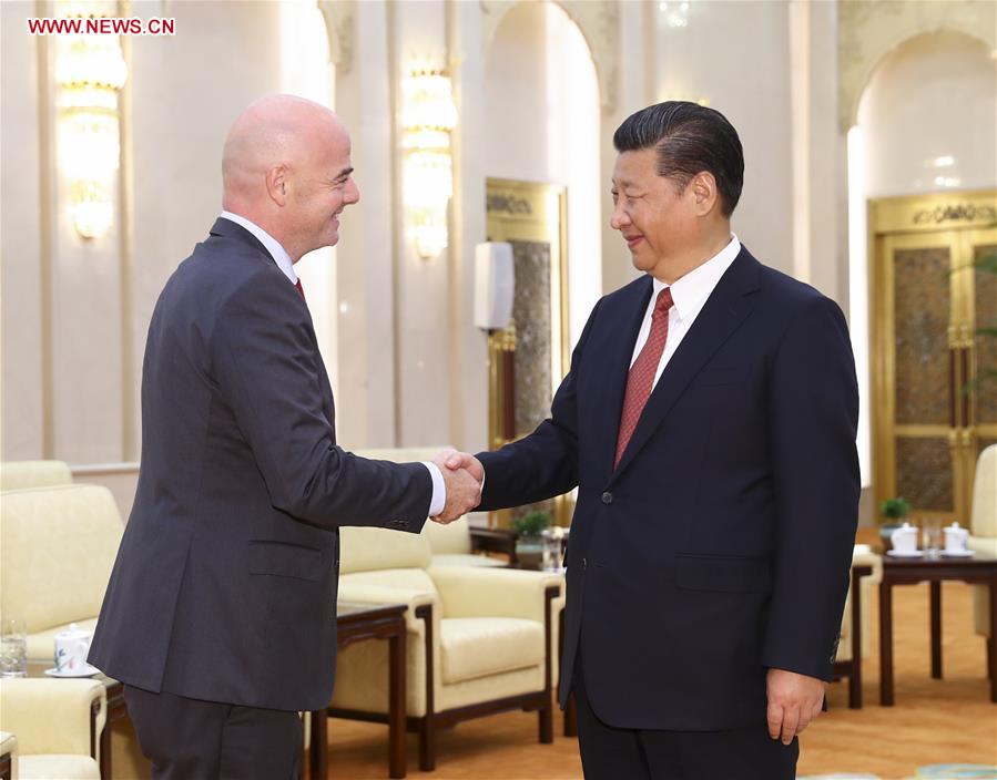 習(xí)近平會(huì)見(jiàn)國(guó)際足聯(lián)主席 談足球運(yùn)動(dòng)的真諦