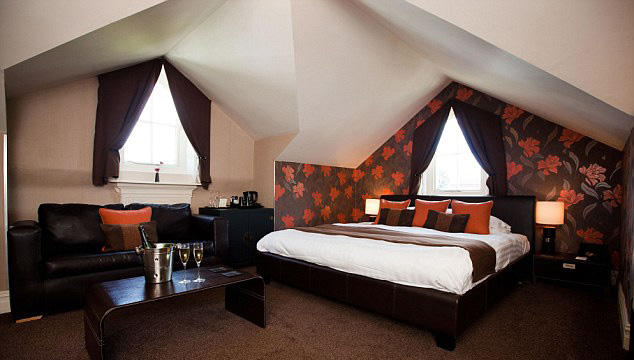 World's 1st chocolate hotel<BR>巧克力酒店亮相英國(guó)
