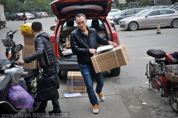 Trending: Fake APEC outfits all the rage online