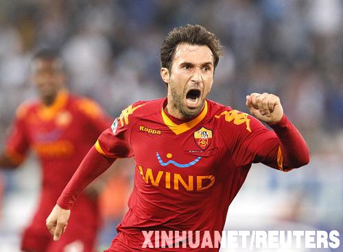 羅馬2:1拉齊奧登頂 德比戰(zhàn)10黃1紅險群毆