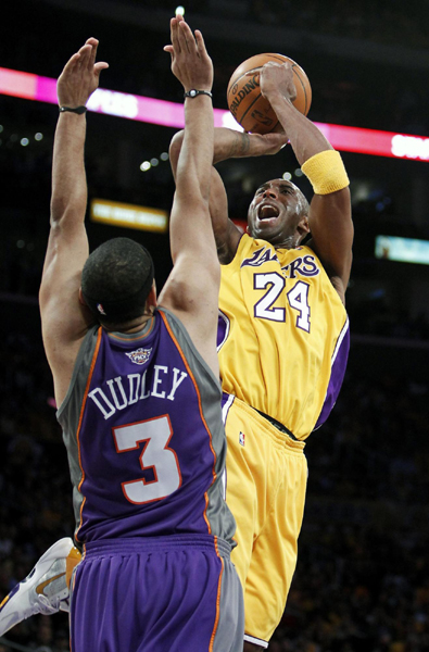 NBA：科比40分力壓納什兩雙 西部決賽湖人1:0太陽(yáng)