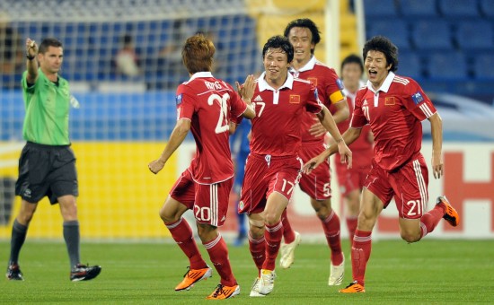 亞洲杯：中國(guó)隊(duì)2:0完勝10人科威特 取得開門紅