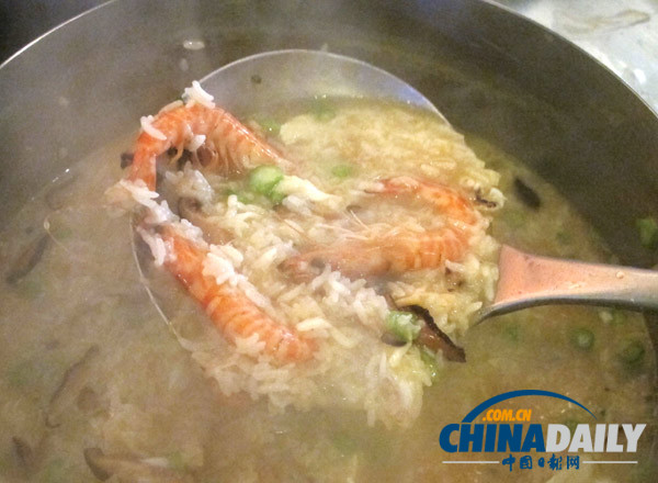 溫暖冬季養(yǎng)生粥 潮粵風(fēng)味盡飄香(組圖)