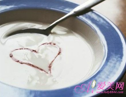 早晨喝酸奶并不營(yíng)養(yǎng)