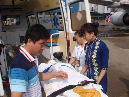 海航19個小時完成擔(dān)架保障運(yùn)輸